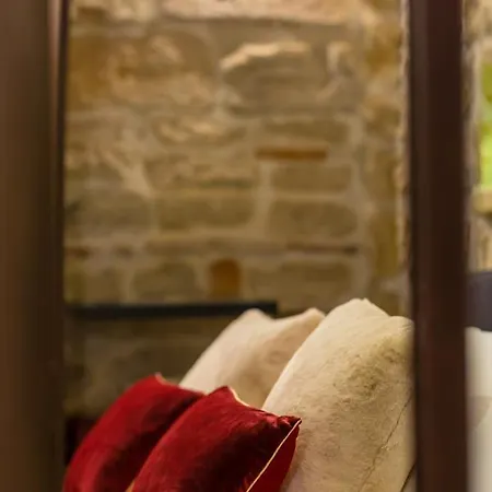 Il Napoletano Di Candidella Al Purgatorio By Dimorra דירה נאפולי